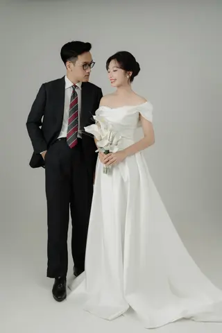 Chú rể Minh Đức — Apollo Xanh Navy — Trong Studio, ảnh 1
