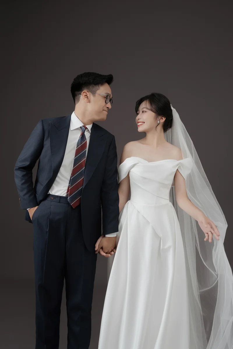 Chú rể Minh Đức — Apollo Xanh Navy — Trong Studio, khoảnh khắc 13
