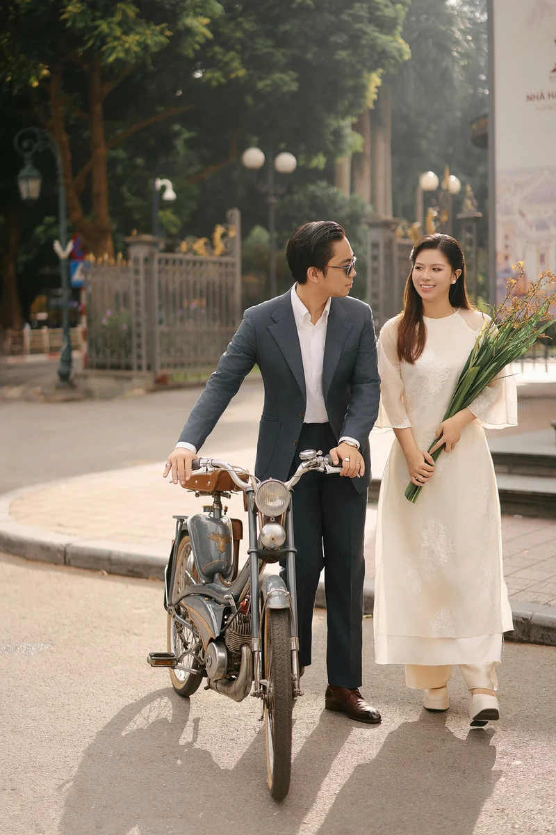 Chú rể Đông Hải — Lord & Taylor Xanh Navy, khoảnh khắc 14