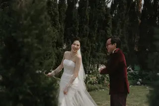 Chú rể Nam Anh — Tuxedo Printemps Velvet Đỏ Bordeaux, ảnh 2