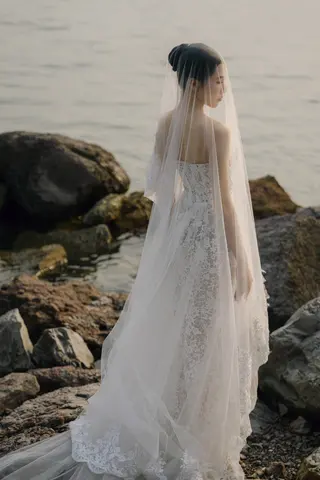 Chú rể Nam Anh — Tuxedo Printemps Velvet Đỏ Bordeaux, ảnh 20