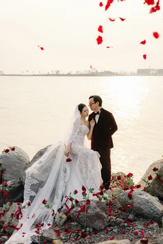 Chú rể Nam Anh — Tuxedo Printemps Velvet Đỏ Bordeaux, ảnh 33