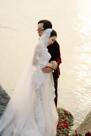 Chú rể Nam Anh — Tuxedo Printemps Velvet Đỏ Bordeaux, ảnh 40