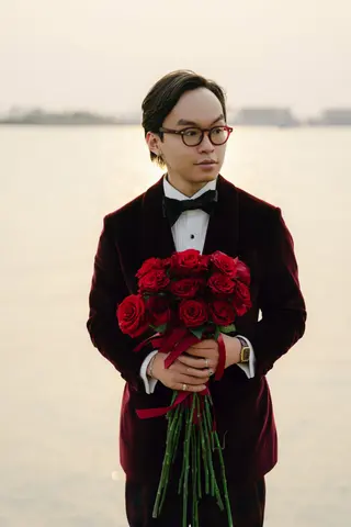 Chú rể Nam Anh — Tuxedo Printemps Velvet Đỏ Bordeaux, ảnh 47