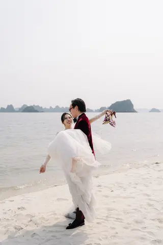 Chú rể Nam Anh — Tuxedo Printemps Velvet Đỏ Bordeaux, ảnh 7
