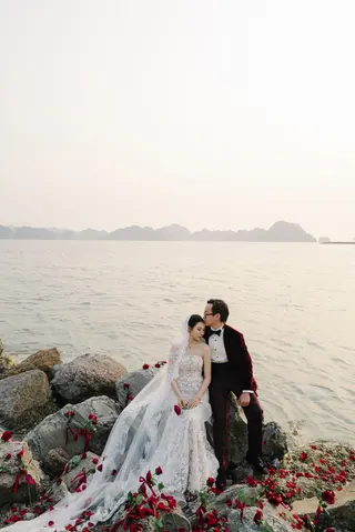 Chú rể Nam Anh — Tuxedo Printemps Velvet Đỏ Bordeaux, ảnh 72