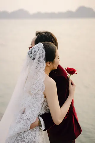 Chú rể Nam Anh — Tuxedo Printemps Velvet Đỏ Bordeaux, ảnh 88
