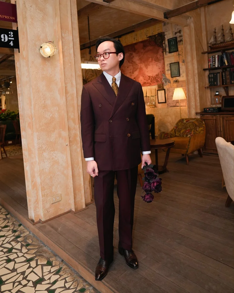 Chú rể Nam Anh — Fratelli Tallia di Delfino Đỏ Bordeaux, khoảnh khắc 2