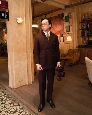 Chú rể Nam Anh — Fratelli Tallia di Delfino Đỏ Bordeaux, ảnh 3