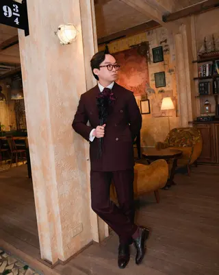 Chú rể Nam Anh — Fratelli Tallia di Delfino Đỏ Bordeaux, ảnh 4