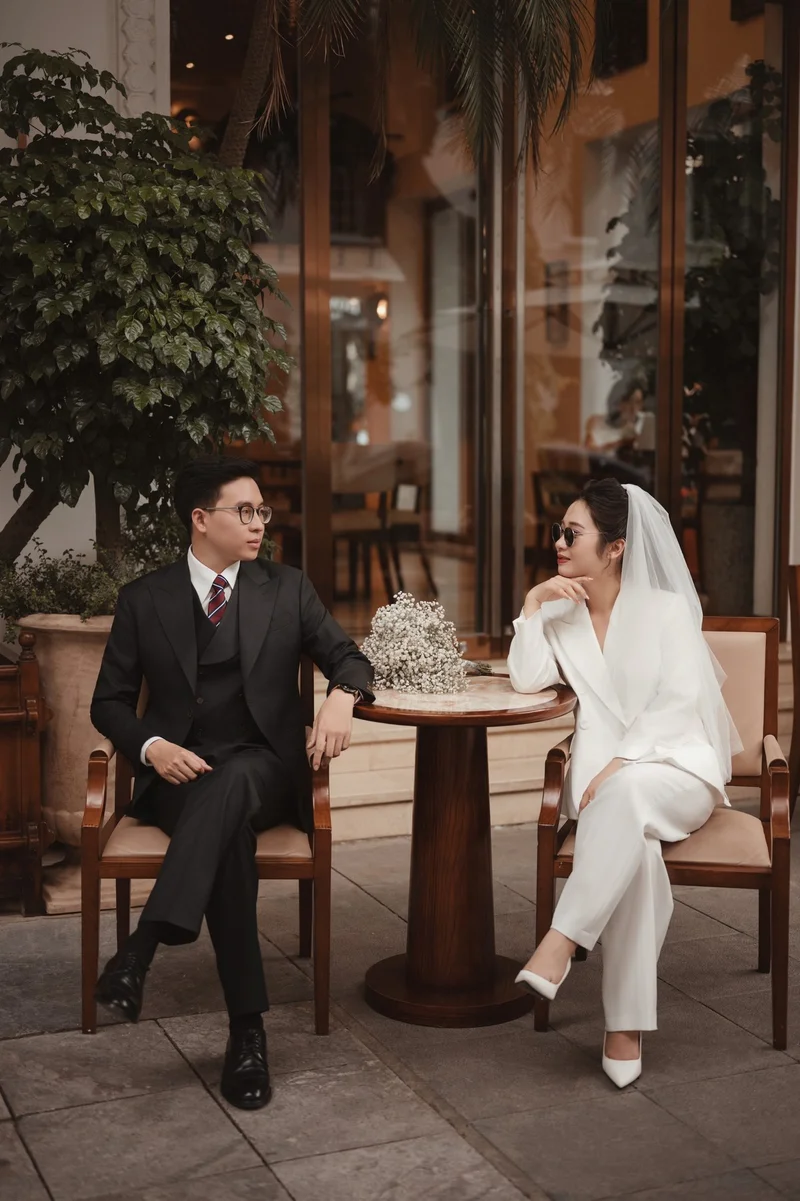 Chú rể Thành Trung — Nobility Ghi Tối — Suit 3 Mảnh, khoảnh khắc 10