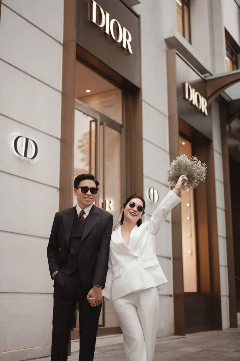 Chú rể Thành Trung — Nobility Ghi Tối — Suit 3 Mảnh, khoảnh khắc 3