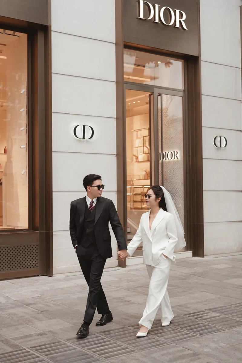 Chú rể Thành Trung — Nobility Ghi Tối — Suit 3 Mảnh, khoảnh khắc 5
