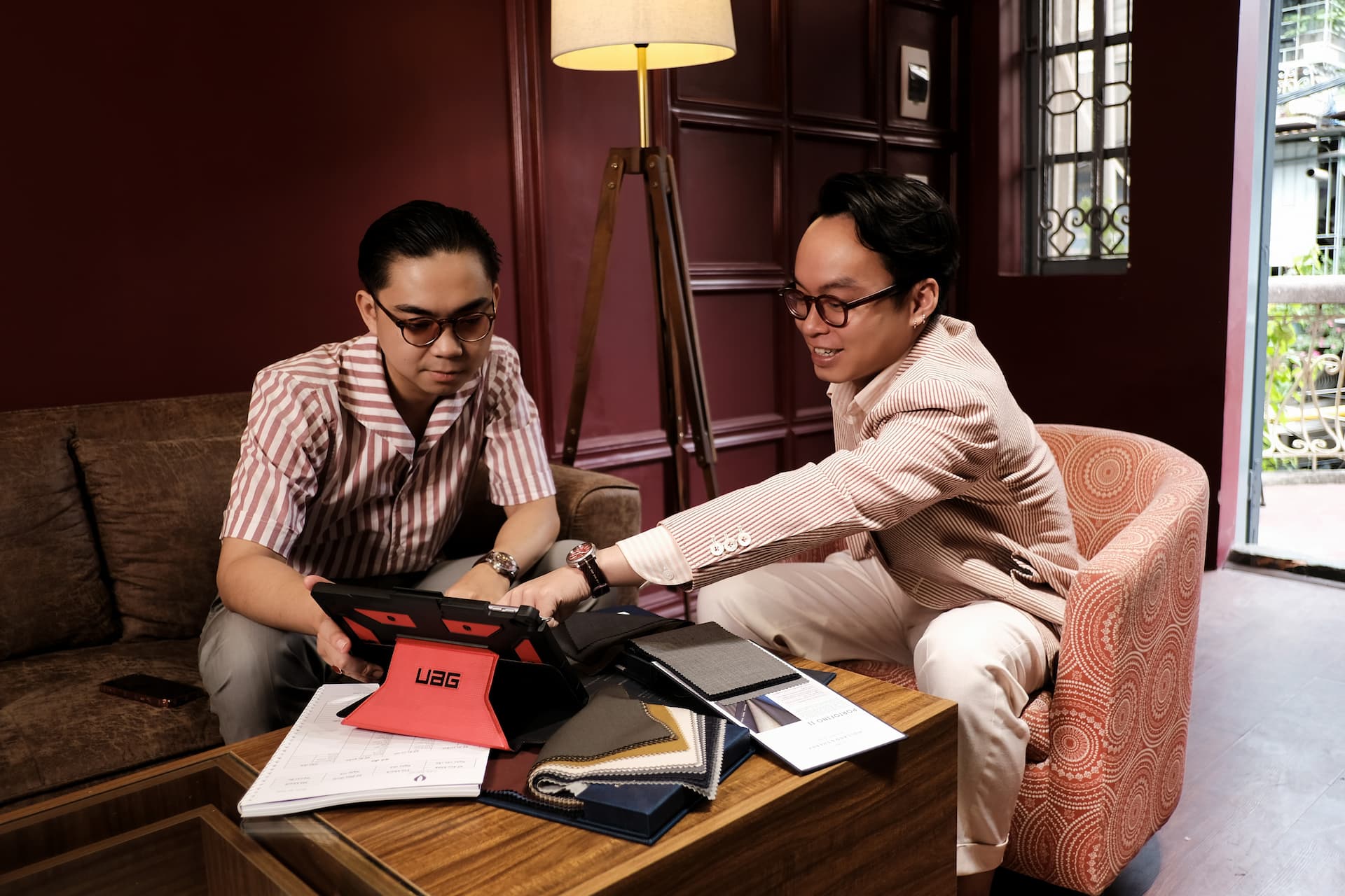Tỉ mỉ từng đường kim mũi chỉ